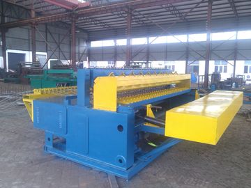 Safe Automatic Steel Wire Mesh Machine , Grid Welding Machine For Uniform Mesh